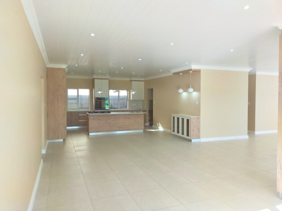 3 Bedroom Property for Sale in Reebok Western Cape